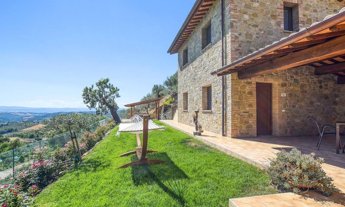 Gualdo Cattaneo House | Lovely home in Gualdo Cattaneo