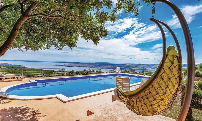 Senj House | Lovely home in Jablanac with WiFi