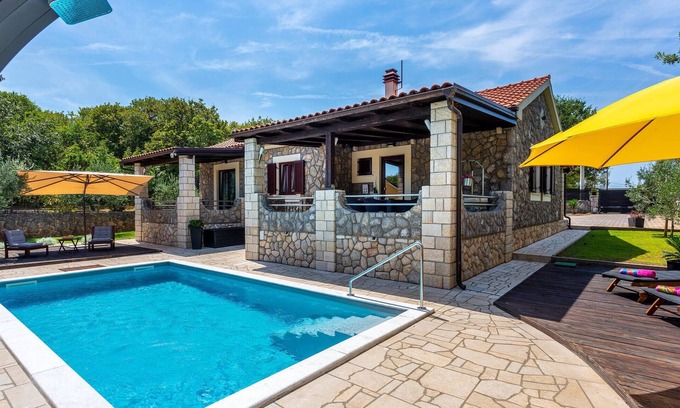Krk House | Lovely home in Lakmartin