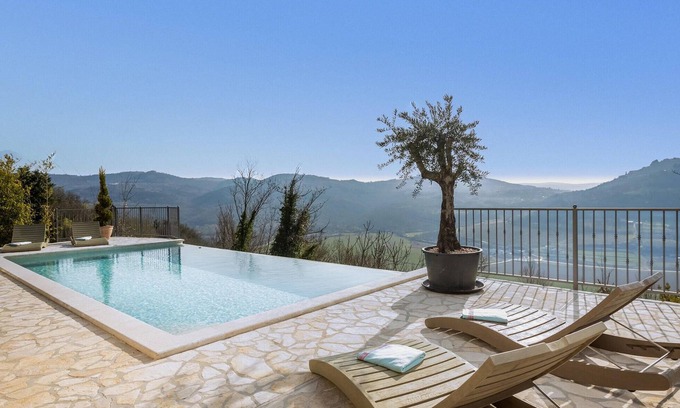 Sveti Bartol House | Lovely home in Motovun