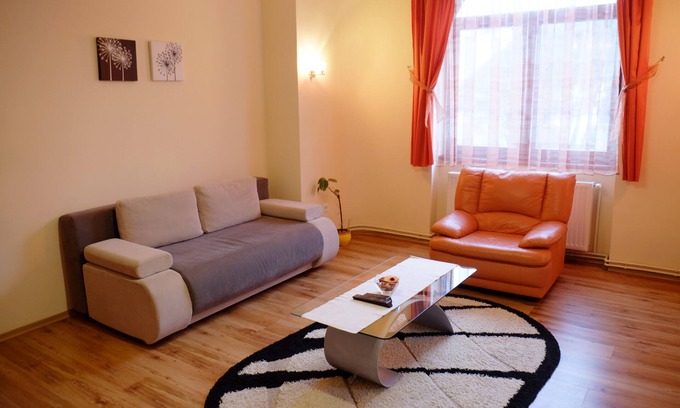 Brasov Villa | Lovely House In Old Town Brasov