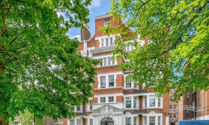 Turnham Green Apartment | Lovely one Bedroom Flat in the Heart of Chiswick