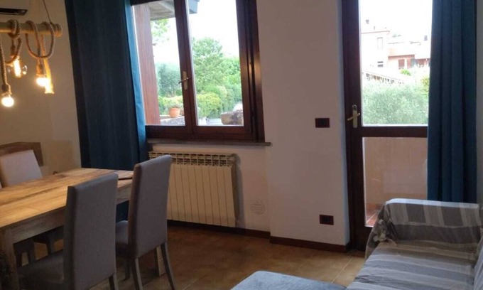 Rivoltella Apartment | Lovely one-bedroom apartment in Rivoltella.Old town, 8 minutes from lakefront, beach