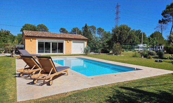 Les Arcs-sur-Argens House | Lovely outbuilding in Le ARCS sur Argens, 30 minutes from Saint Tropez.