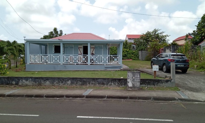 Saint-Louis House | Lovely period wooden house 30 m from the beach for family vacations.