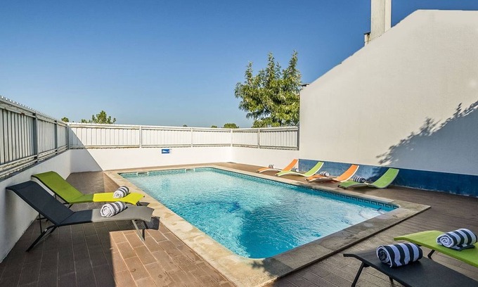 Fornos Villa | Lovely Sesimbra Villa | Villa Cassiopeia | Private Garden | Shared Pool