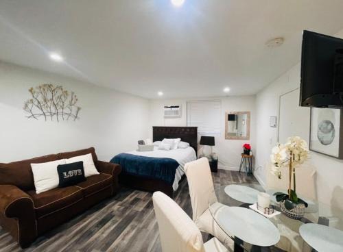 Sherman Oaks Apartment | Lovely Sherman Oaks Studio