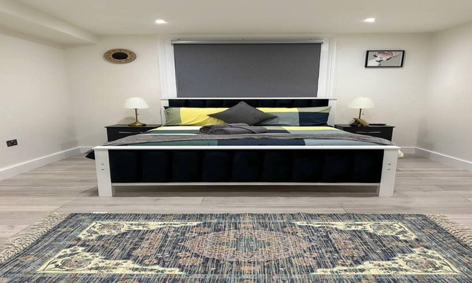 Ealing Apartment | Lovely Studio Ealing