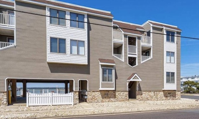 Stone Harbor Condo | Lovely Three bedroom, 2 full bath condo with wonderful water views and even more spectacular sunsets !