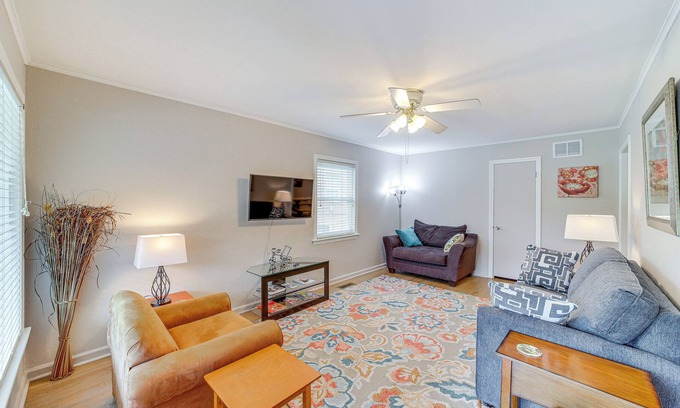 Florence Park House | Lovely Tulsa Home: Steps to Park, 5 Mi to Downtown