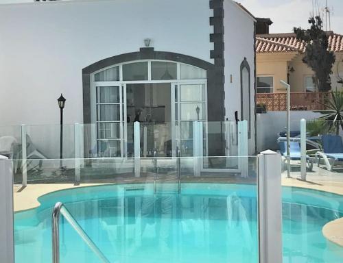 Corralejo House | LOVELY VILLA - Pool front, private roof terrace, WIFI Fiber optic