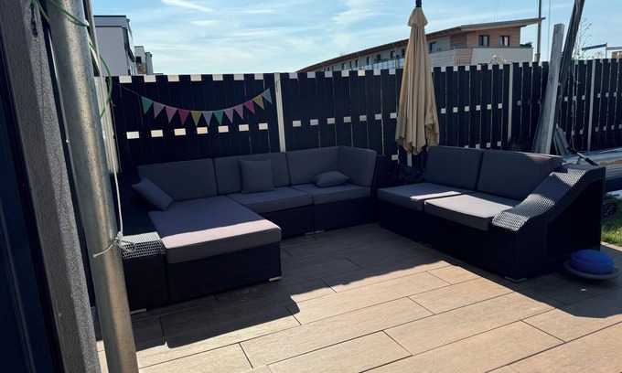 Harleshausen Villa | Lovingly and luxuriously furnished house for long or short term rental. Letting