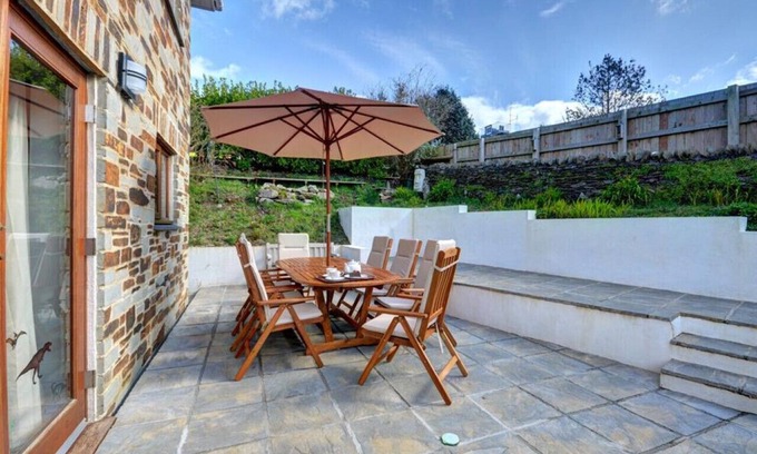 Polruan House | Lowarth Chi - Three Bedroom House, Sleeps 6