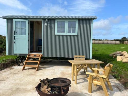 Chysauster House | Lower Trewern Shepherds Hut