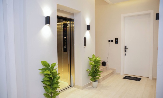 Riyadh Apartment | LP45.11 - Luxury 1BR Apartment in Al Arid