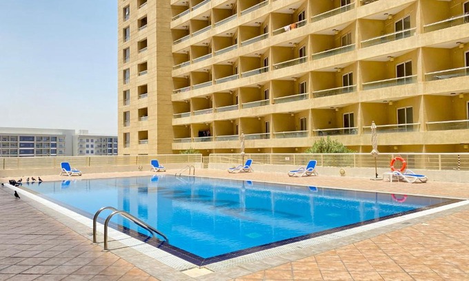 Dubai Production City Apartment | LS32 - Bright 1BR in Lake Side Tower D