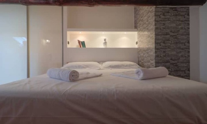 Saronno Apartment | [Luca's Residence] Cozy One-Bed Como-Milan