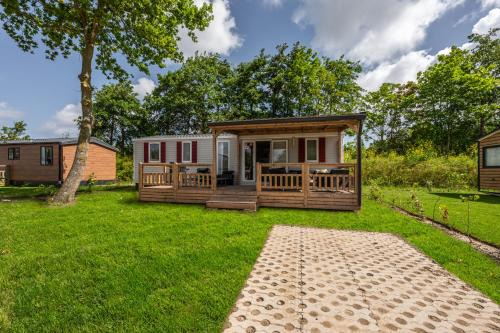 Renesse Ski Chalet | Lucky Beach