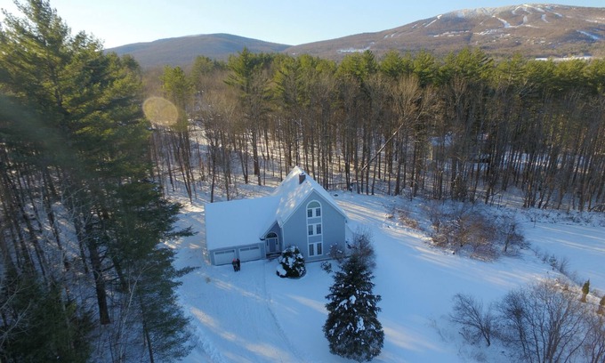 Ludlow House | Ludlow Vermont Ski House