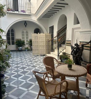 Sanlucar de Barrameda House | Lujosa suite privada en casa del S XIX