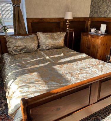 Westleigh Bed & Breakfast | Lundy Suite Bed and Breakfast