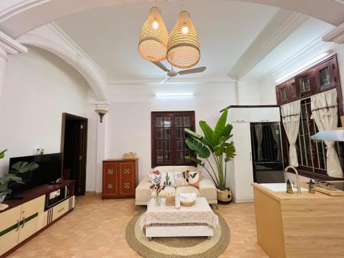 Hoan Kiem Apartment | LushStay Boho - Hanoi Train Station