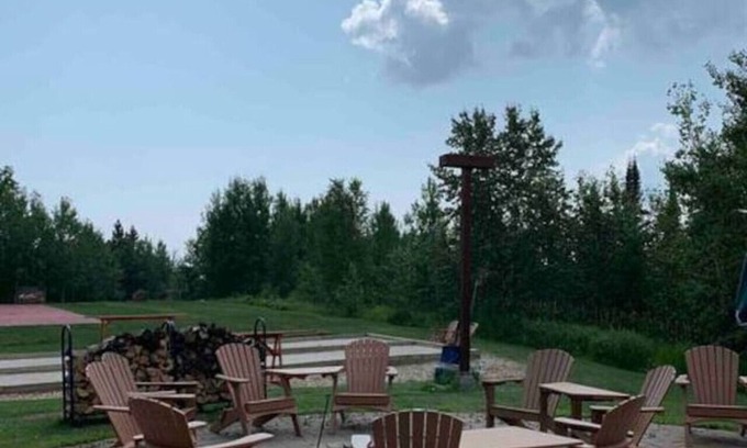 Lutsen House | Lutsen Escape | Spacious deck n` Grill Townhome