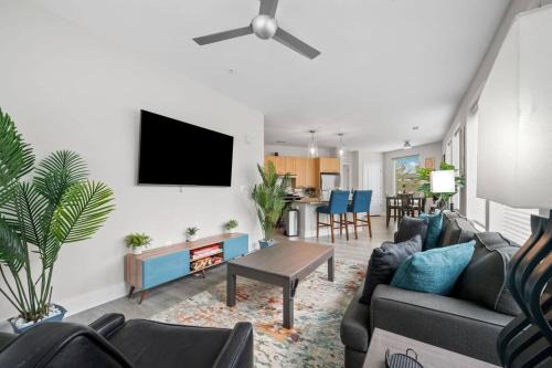 Cumberland Apartment | Lux 3BR Near Truist Park & Mall