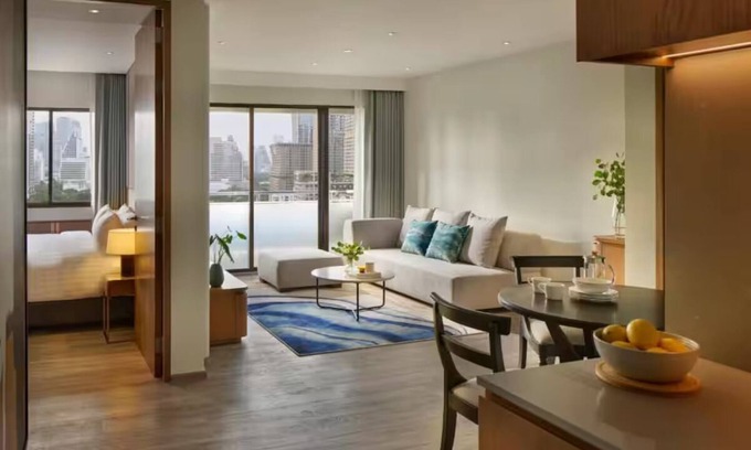 Chidlom Condo | Luxe 2 BR Appt/- Monthly