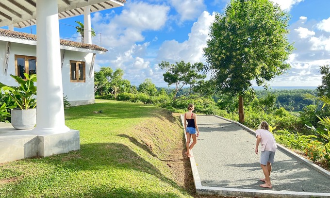 Padinnoruwa Villa | Luxe 5BD 6BA 25m Infinity Pool Basketball 360Views