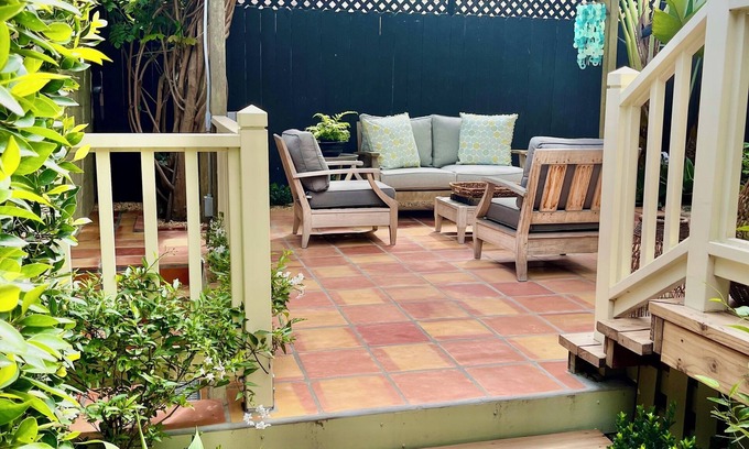 Lower Riviera House | Luxe Bungalow in the Haven-Wonderful Location Quiet/Serene