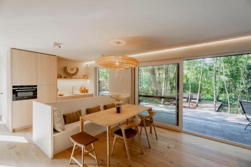 Westmeerbeek Ski Chalet | Luxe chalet met sauna in een oase van rust