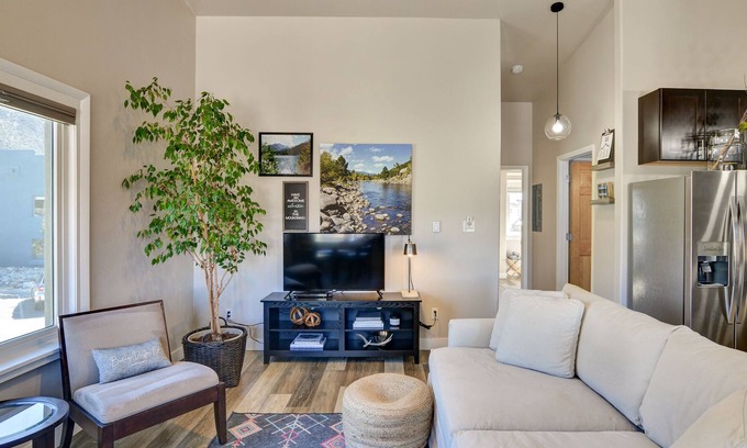 Buena Vista Condo | Luxe Downtown Condo Near Hot Springs and River