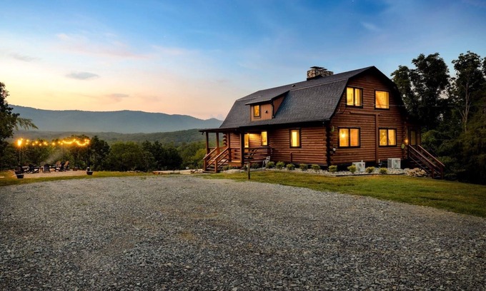 Rileyville Cabin | Luxe Log Cabin, Mountain Views, HotTub, Secluded