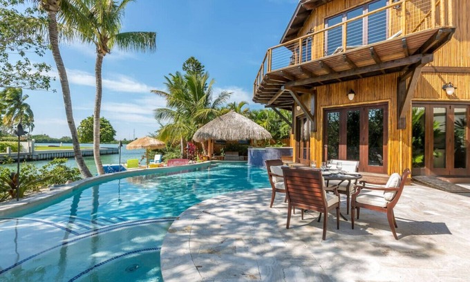 Marathon Villa | Luxe Waterfront Retreat-2 Pools-Beach-Spa-Dock-Bar