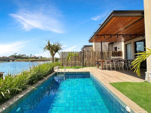 Buzios House | Luxo - Marina Privativa - 5 Suítes - Condomínio Clube