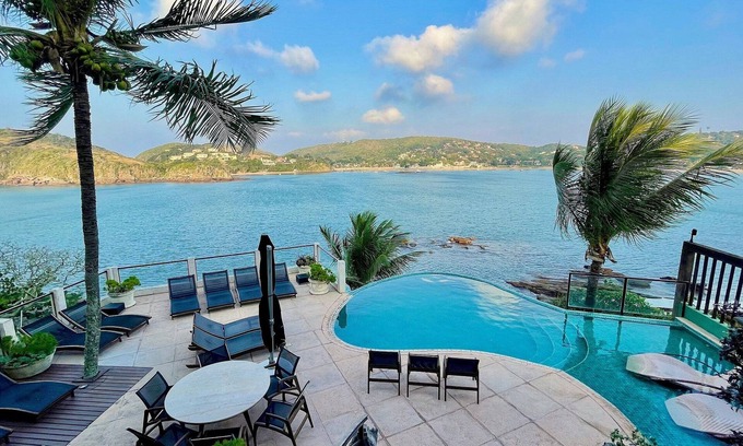 Buzios House | LUXOBRASIL#BZ66 Village De Búzios 06 Suites Vacation Rentals