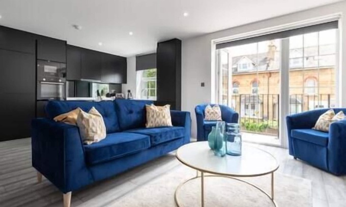 Staines Apartment | Luxurious 1 Bedroom Apartment