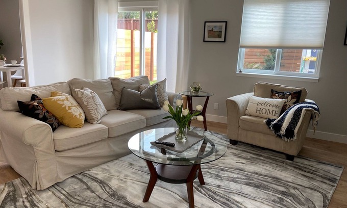 Los Gatos Condo | Luxurious 2 bed/2 bath, EV charger, comfortable, convenient location.