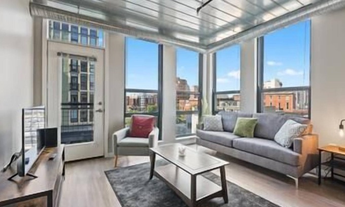 Old West Side Condo | Luxurious 2 Bedroom Condo Heart of Ann Arbor with Unmatched Amenities 431