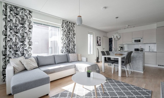 Jyvaskyla Apartment | Luxurious 2BR Apt in Jyväskylä City Centre