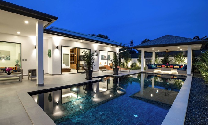Rawai Villa | Luxurious 3 bedrooms pool villa at rawai