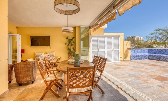 Estepona Apartment | Luxurious 3-Bedroom Apartment in Estepona with Pools, near Port and Beaches