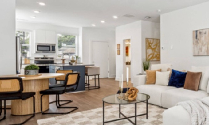 Peoplestown House | Luxurious 3-bedroom townhome in Atlanta