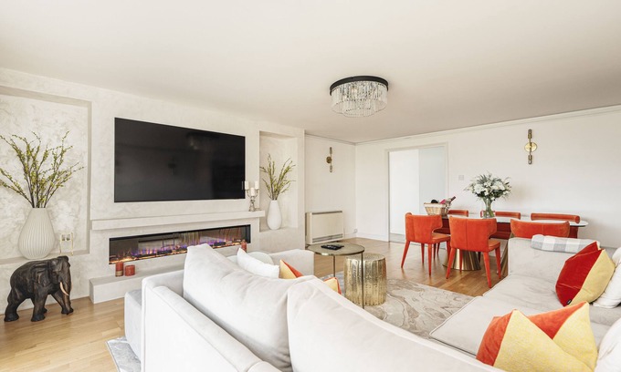 Island Gardens Apartment | Luxurious 5-star apartment next to the River Thames near Central London!