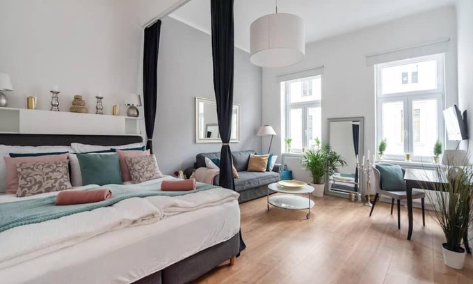 Roßau Apartment | ⍟Luxurious and Spacious⍟ 5 min walk to city center (12)