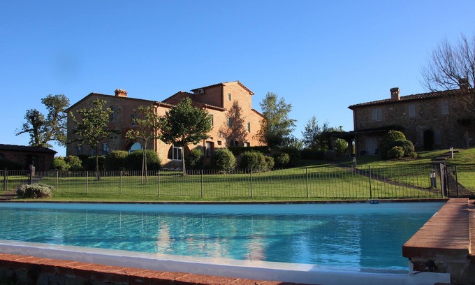 Marciano della Chiana Apartment | Luxurious Apartment In Renovated Authentic Borgo With Swimming Pool