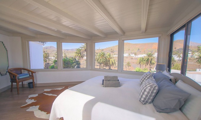 Haria House | Luxurious Apartment “The Penthouse” with Mountain View, Garden, Pool & Wi-Fi