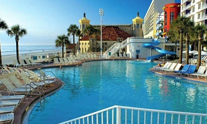 Seabreeze Historic District Condo | luxurious Club Wyndham Ocean walk beachfront resort