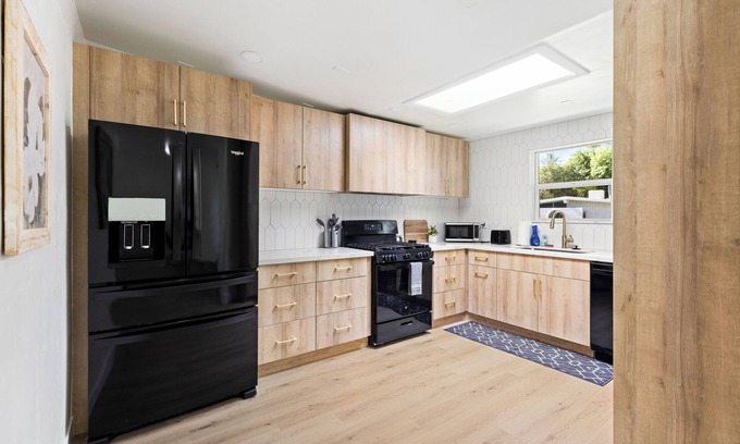 Alhambra House | Luxurious heaven 4BR with Pool